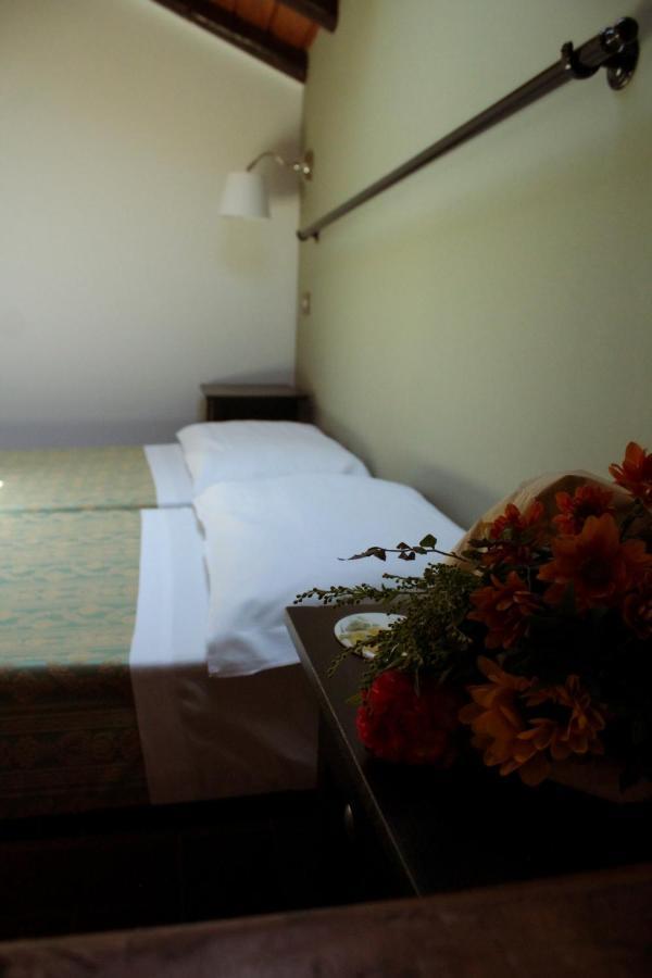 Da Laura Bed & Breakfast บรูนาเต ภายนอก รูปภาพ