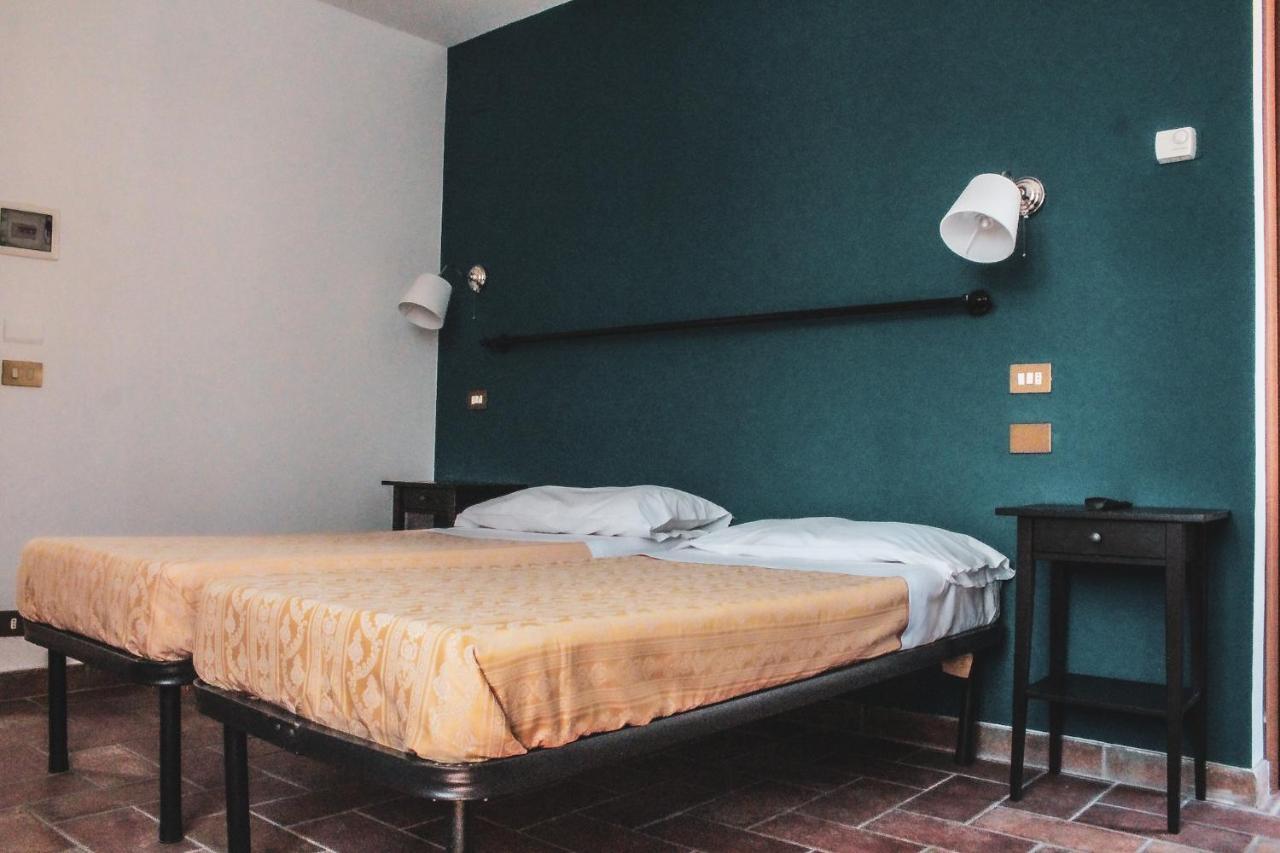Da Laura Bed & Breakfast บรูนาเต ภายนอก รูปภาพ