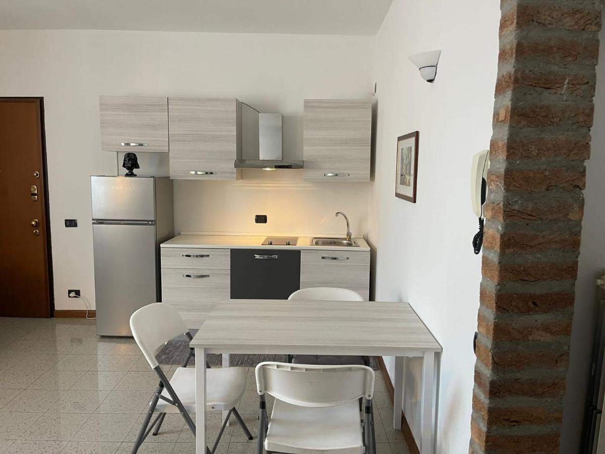 Da Laura Bed & Breakfast บรูนาเต ภายนอก รูปภาพ